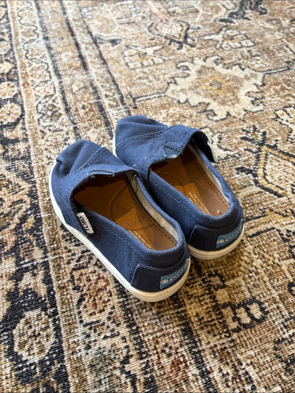 TOMS Kids Classic Navy Slip-On Shoes ( size 6)